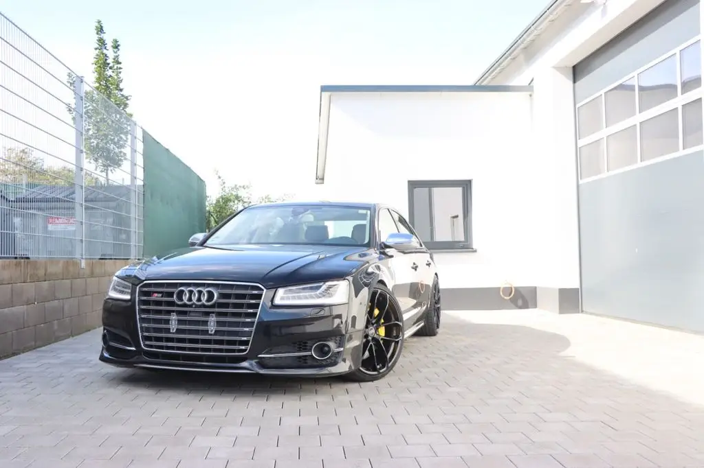 Photo 1 : Audi S8 2015 Petrol