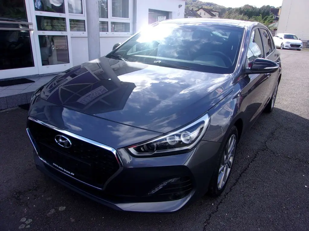 Photo 1 : Hyundai I30 2018 Petrol