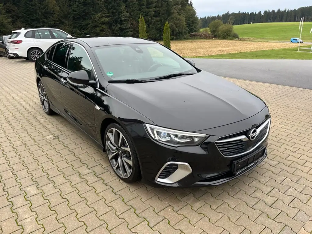 Photo 1 : Opel Insignia 2018 Diesel