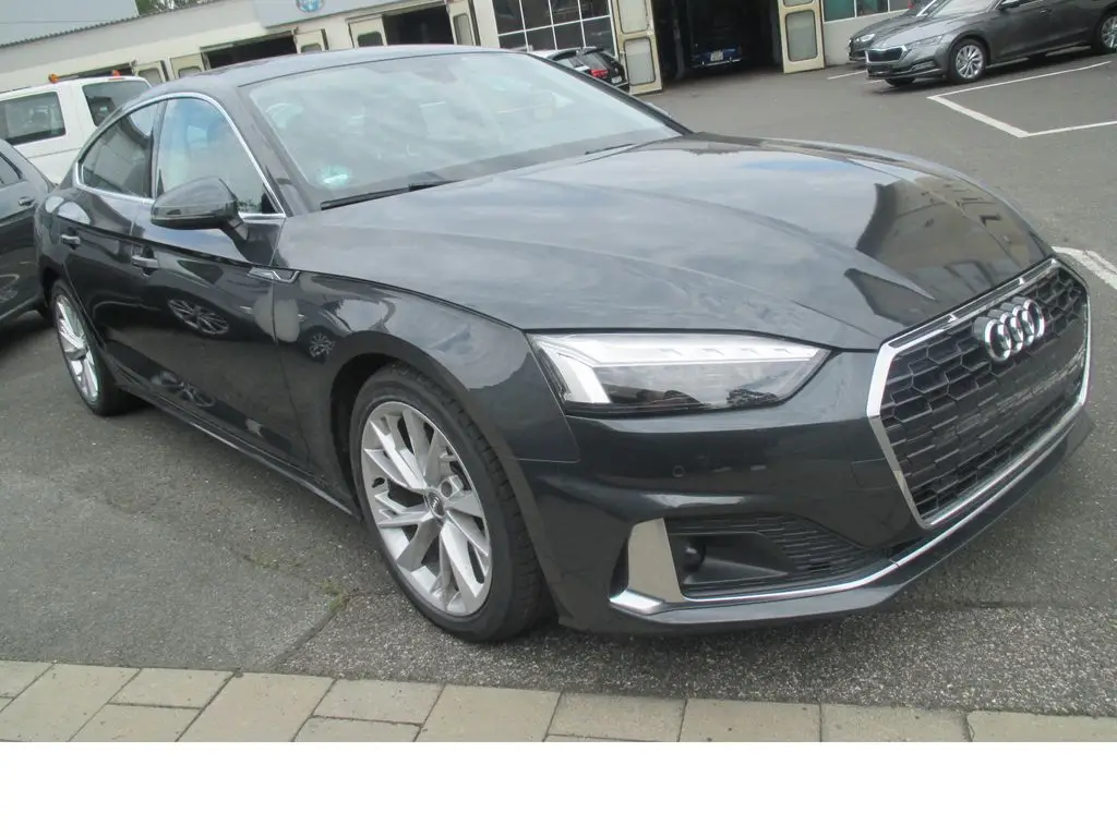 Photo 1 : Audi A5 2020 Essence