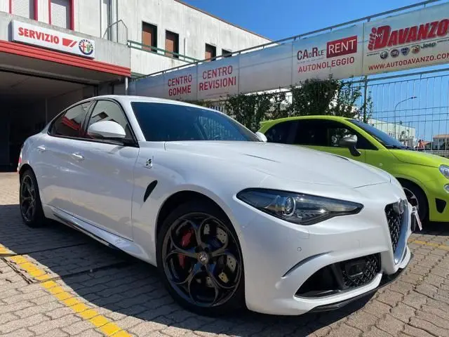 Photo 1 : Alfa Romeo Giulia 2020 Petrol