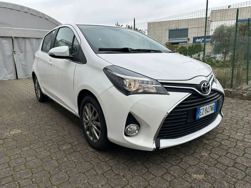 Photo 1 : Toyota Yaris 2015 Essence