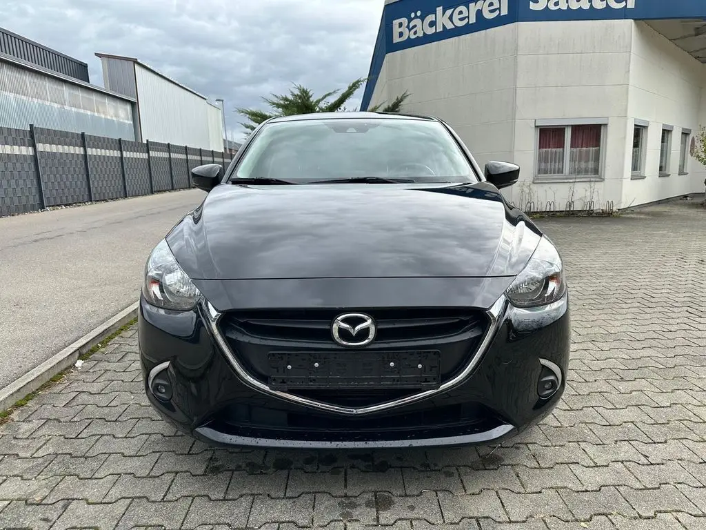 Photo 1 : Mazda 2 2019 Essence