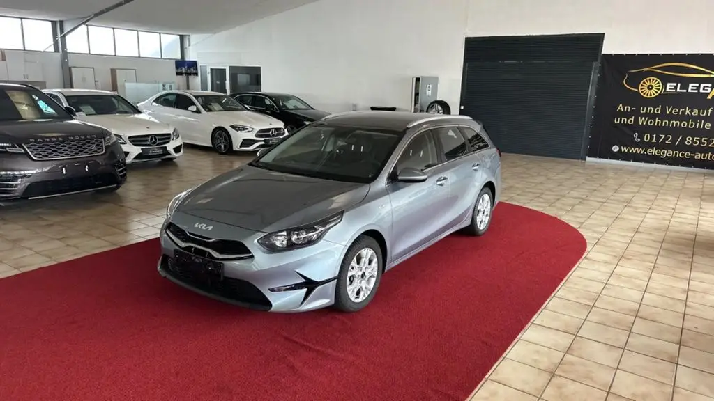 Photo 1 : Kia Ceed 2023 Essence