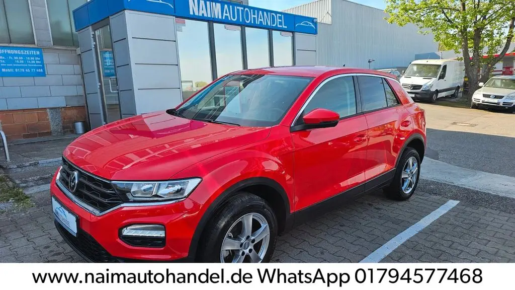 Photo 1 : Volkswagen T-roc 2020 Essence