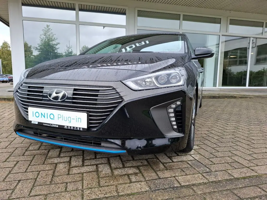 Photo 1 : Hyundai Ioniq 2018 Petrol