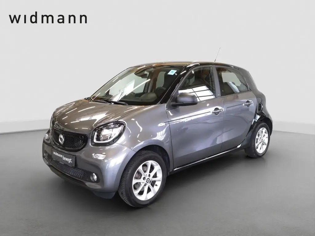 Photo 1 : Smart Forfour 2019 Petrol