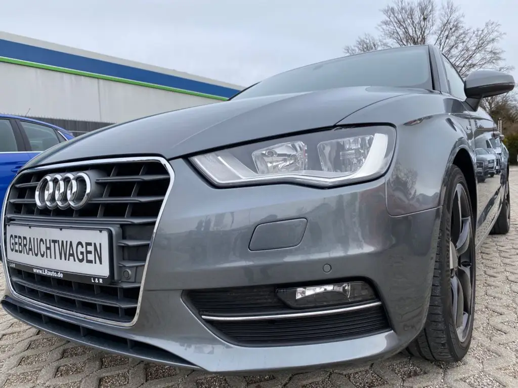 Photo 1 : Audi A3 2015 Petrol