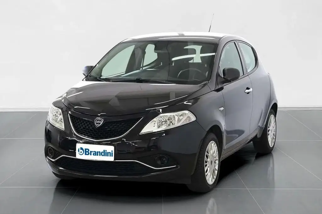 Photo 1 : Lancia Ypsilon 2018 Essence