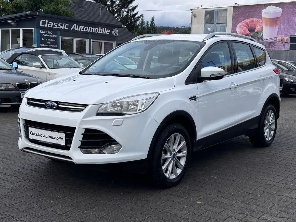 Photo 1 : Ford Kuga 2015 Petrol