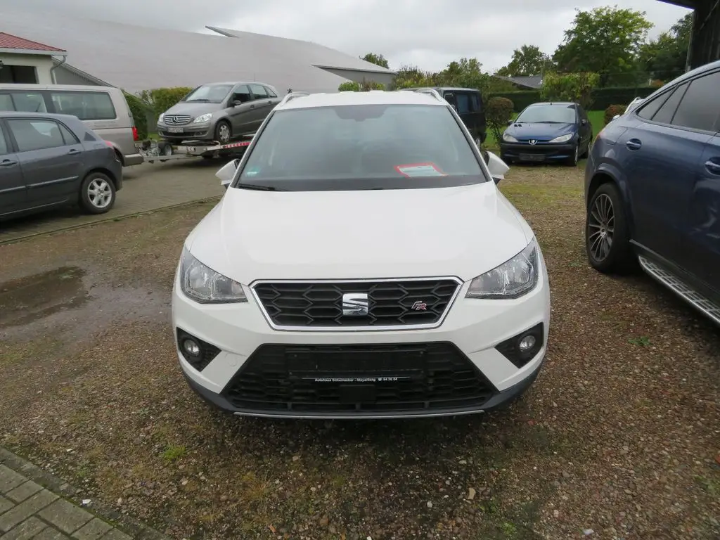 Photo 1 : Seat Arona 2019 Petrol