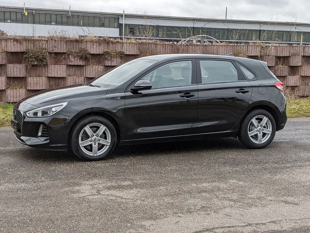 Photo 1 : Hyundai I30 2017 Petrol