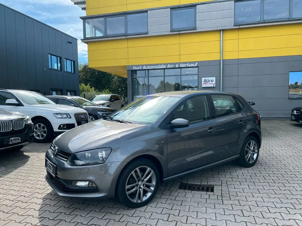 Photo 1 : Volkswagen Polo 2016 Petrol