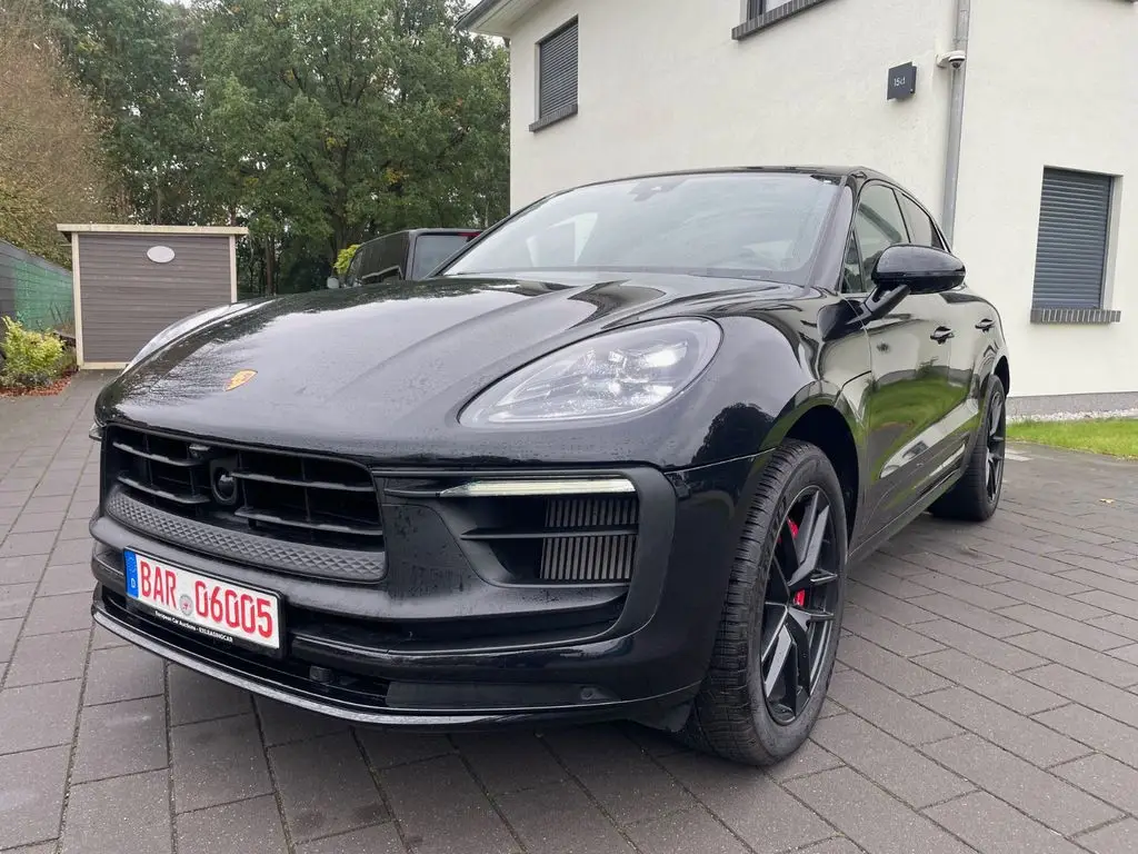 Photo 1 : Porsche Macan 2022 Essence