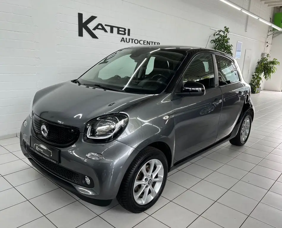 Photo 1 : Smart Forfour 2015 Essence