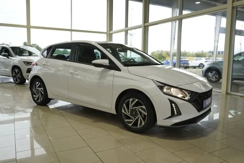 Photo 1 : Hyundai I20 2024 Petrol