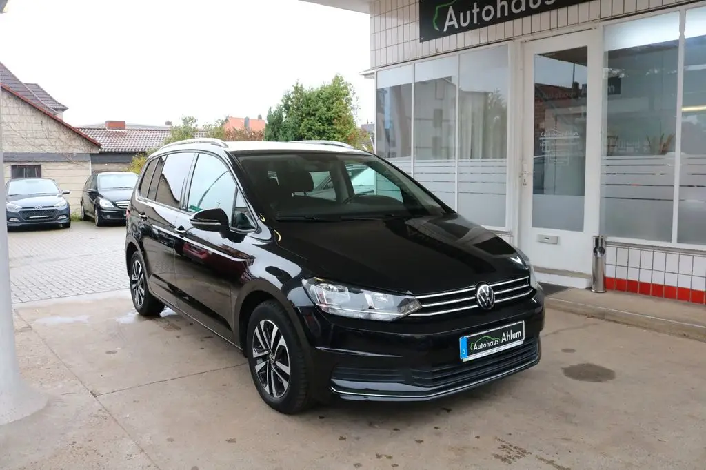 Photo 1 : Volkswagen Touran 2020 Essence