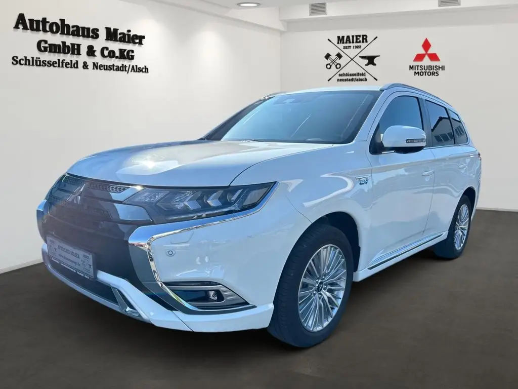 Photo 1 : Mitsubishi Outlander 2021 Hybrid