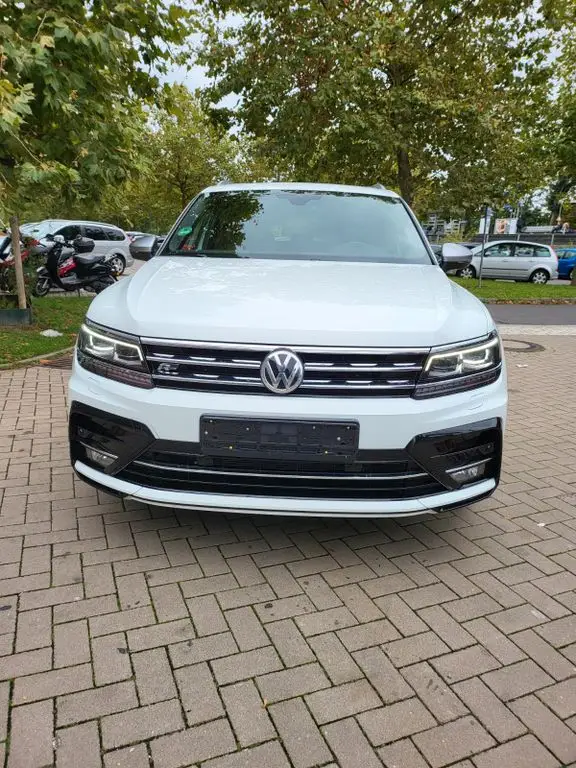 Photo 1 : Volkswagen Tiguan 2019 Diesel