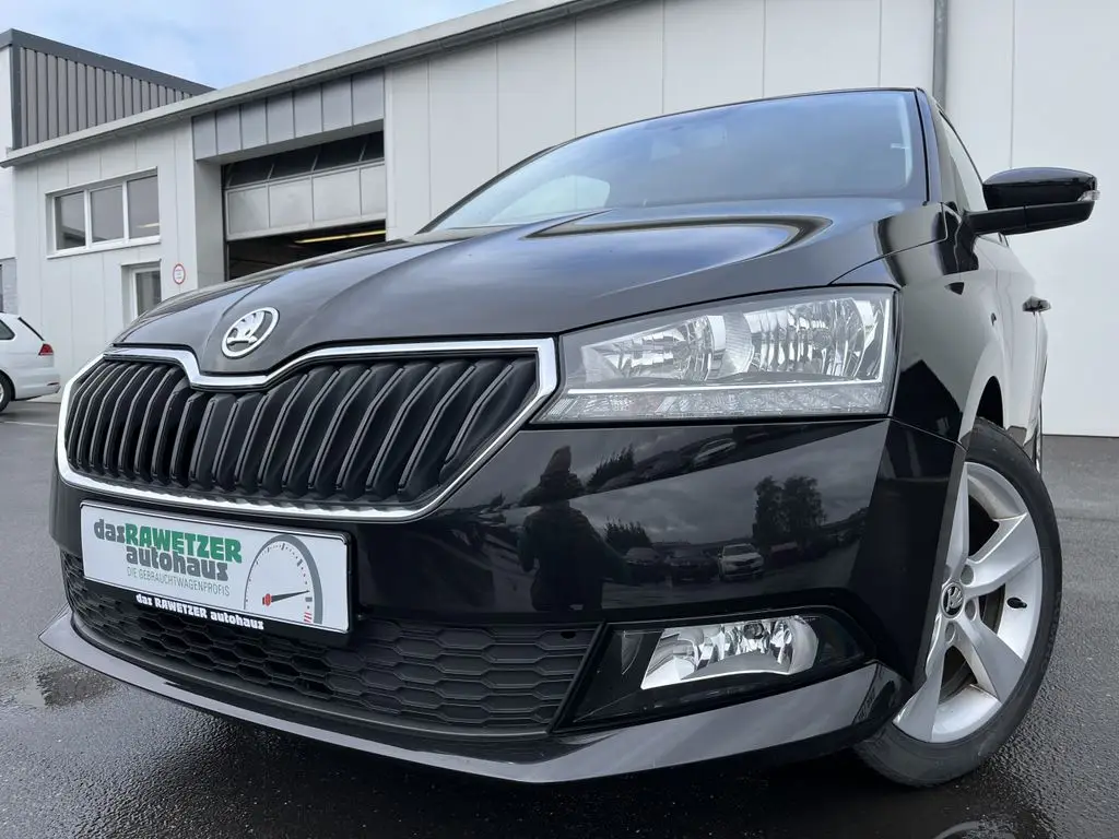 Photo 1 : Skoda Fabia 2020 Petrol