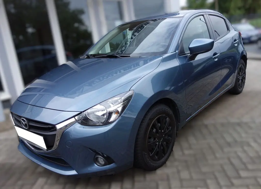 Photo 1 : Mazda 2 2016 Petrol