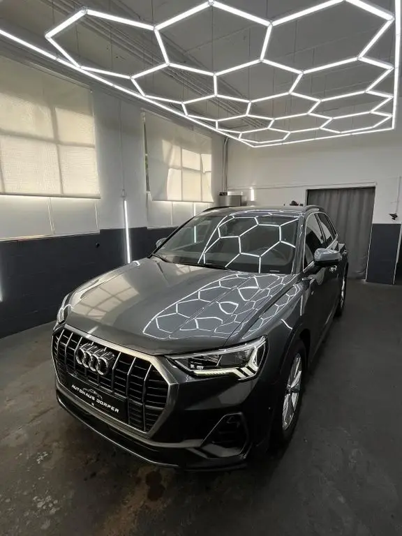 Photo 1 : Audi Q3 2019 Essence