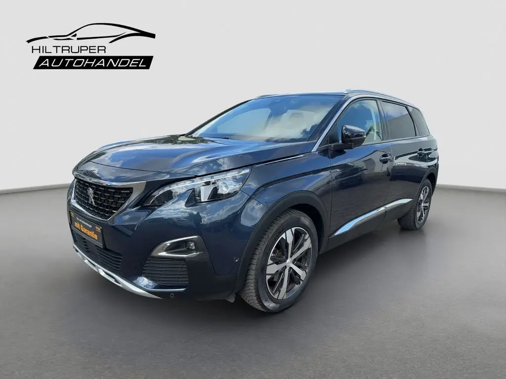 Photo 1 : Peugeot 5008 2017 Petrol