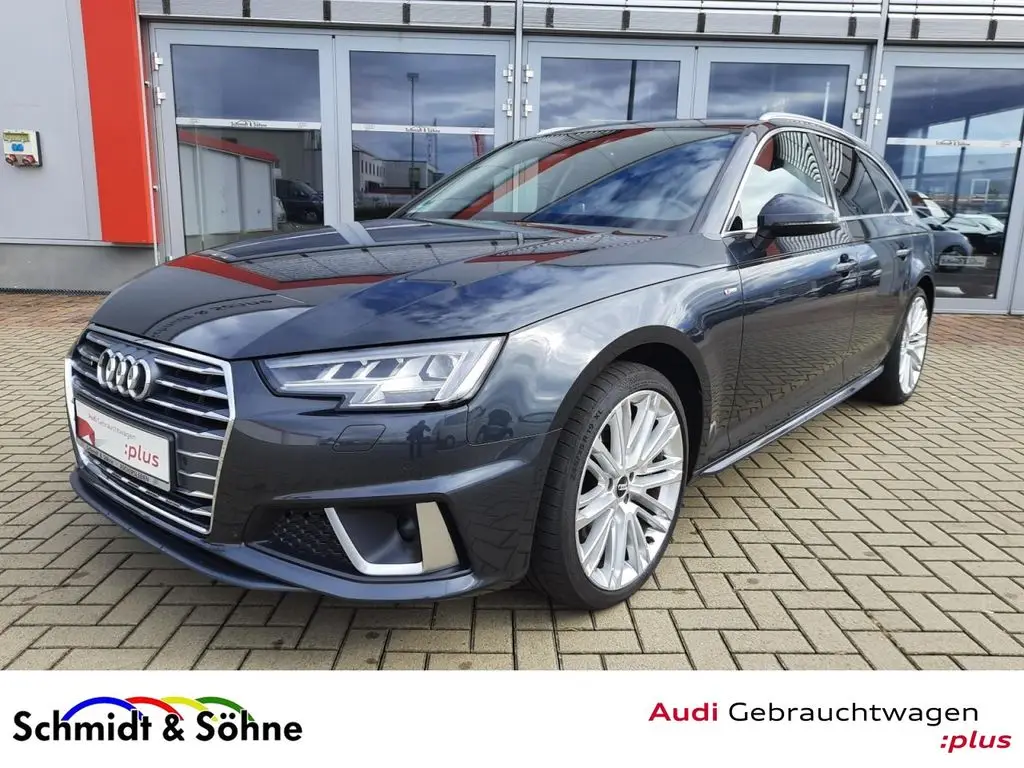 Photo 1 : Audi A4 2019 Petrol