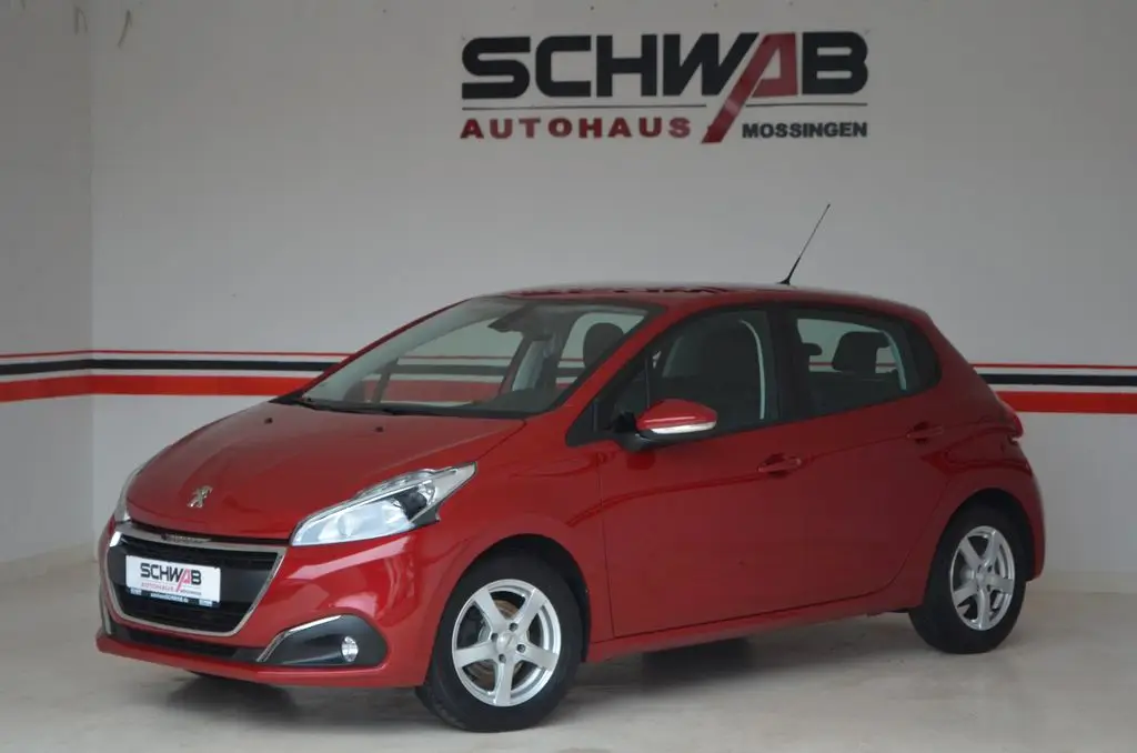 Photo 1 : Peugeot 208 2018 Essence