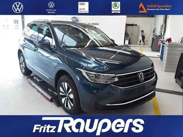 Photo 1 : Volkswagen Tiguan 2024 Essence