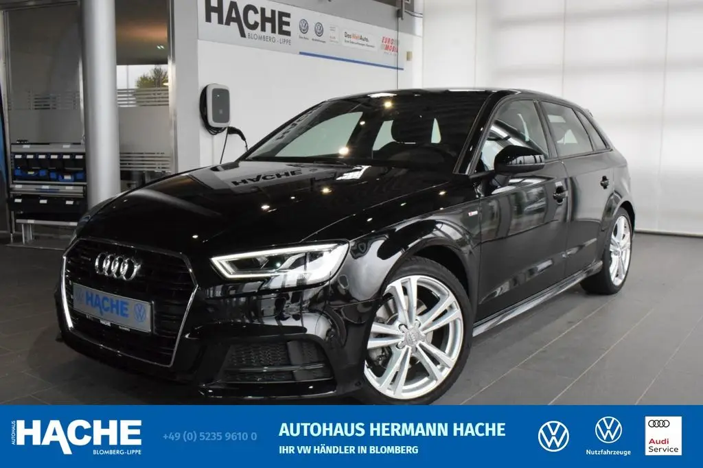 Photo 1 : Audi A3 2019 Petrol