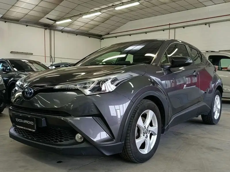 Photo 1 : Toyota C-hr 2017 Hybride