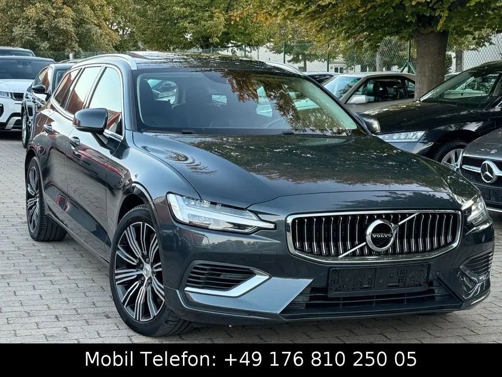 Photo 1 : Volvo V60 2019 Hybride