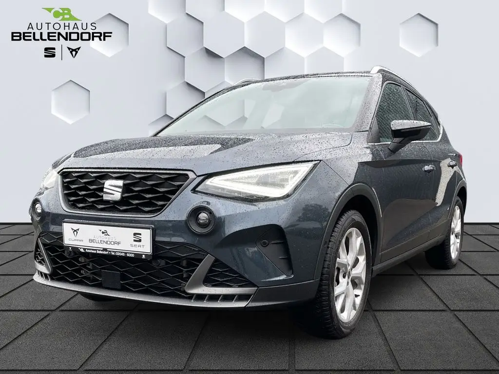 Photo 1 : Seat Arona 2021 Petrol