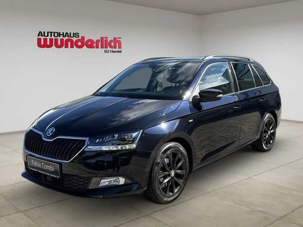 Photo 1 : Skoda Fabia 2020 Petrol