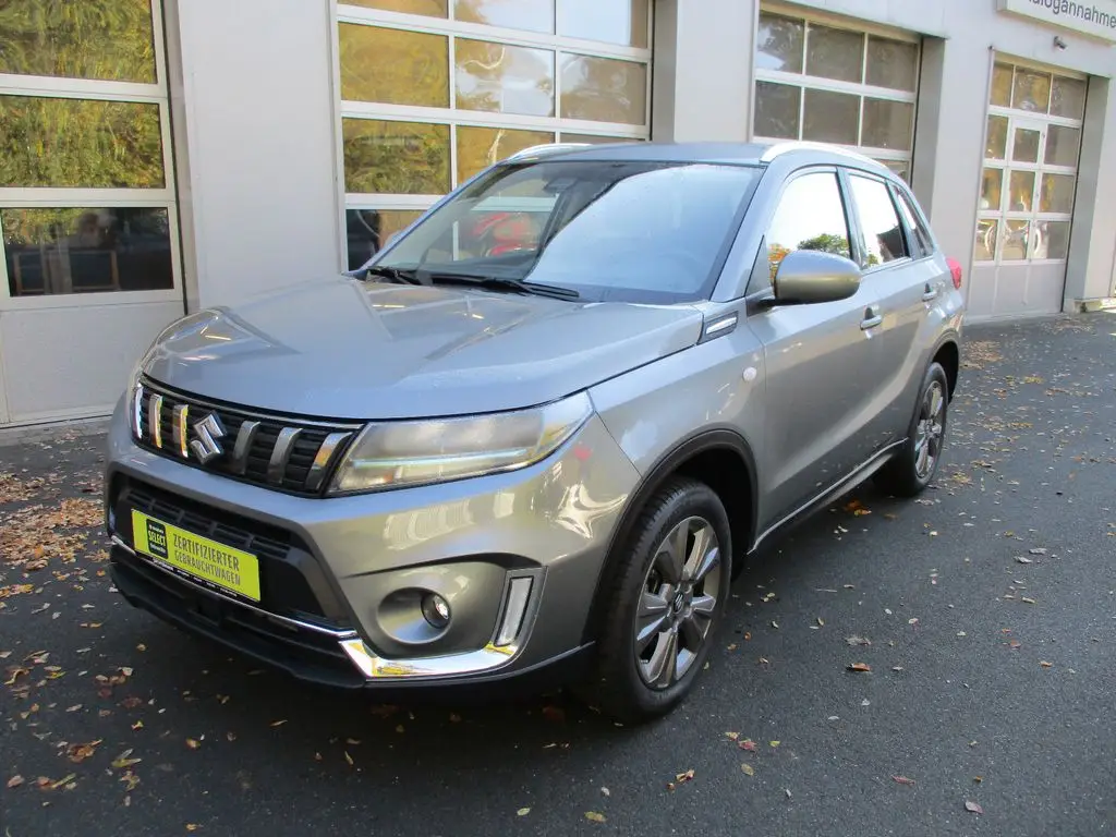 Photo 1 : Suzuki Vitara 2023 Petrol