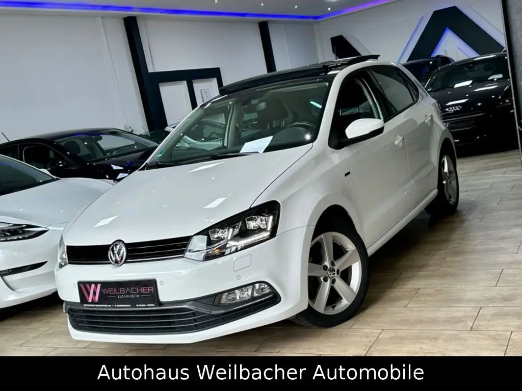 Photo 1 : Volkswagen Polo 2015 Petrol