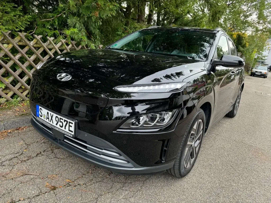 Photo 1 : Hyundai Kona 2023 Non renseigné