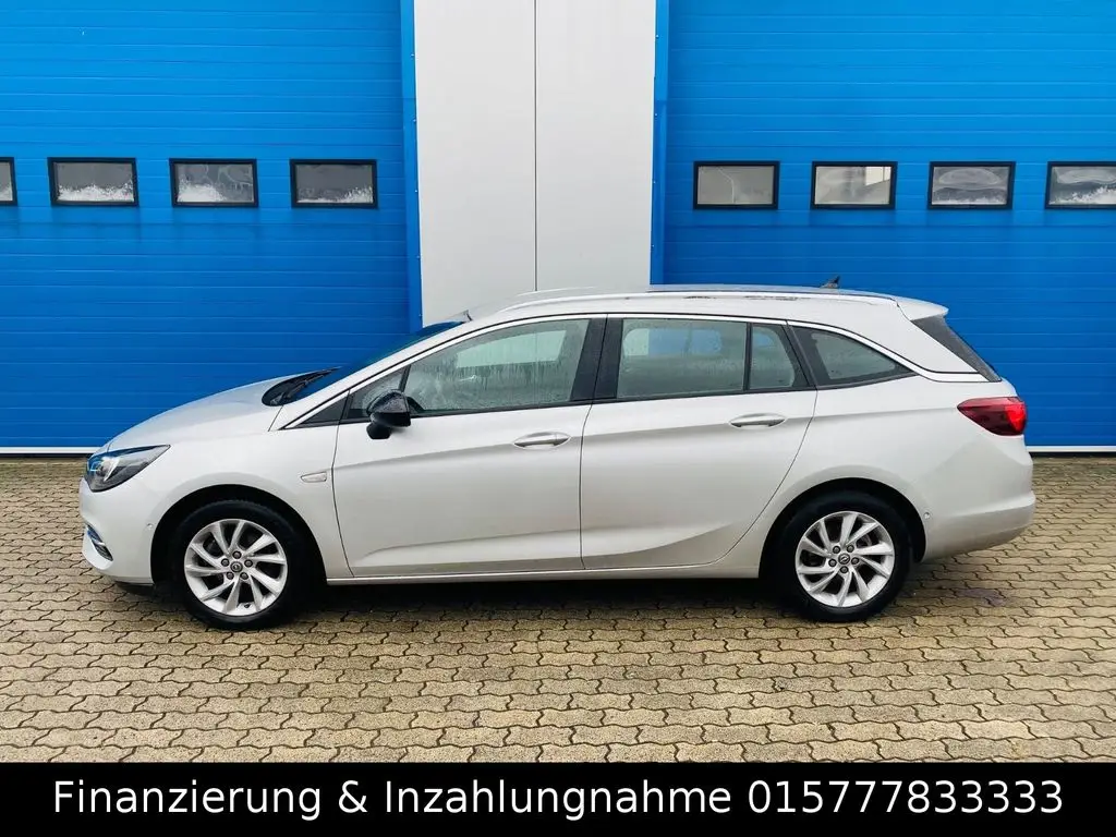 Photo 1 : Opel Astra 2021 Essence