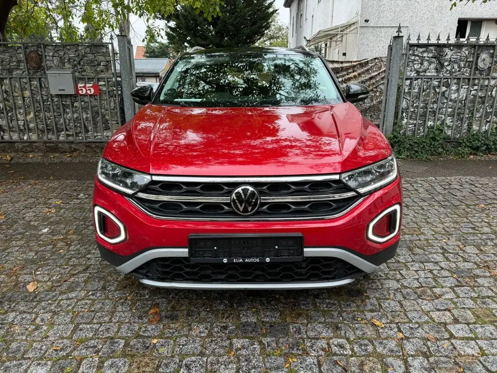 Photo 1 : Volkswagen T-roc 2023 Petrol