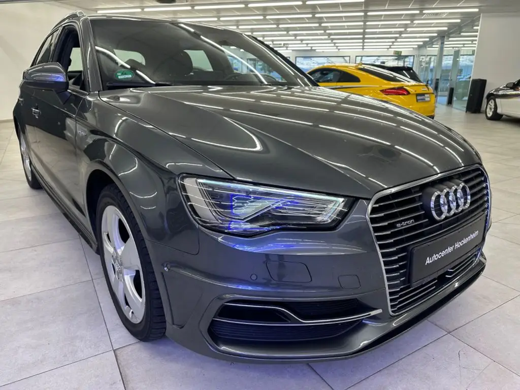 Photo 1 : Audi A3 2016 Hybride