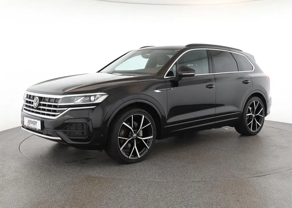 Photo 1 : Volkswagen Touareg 2024 Diesel