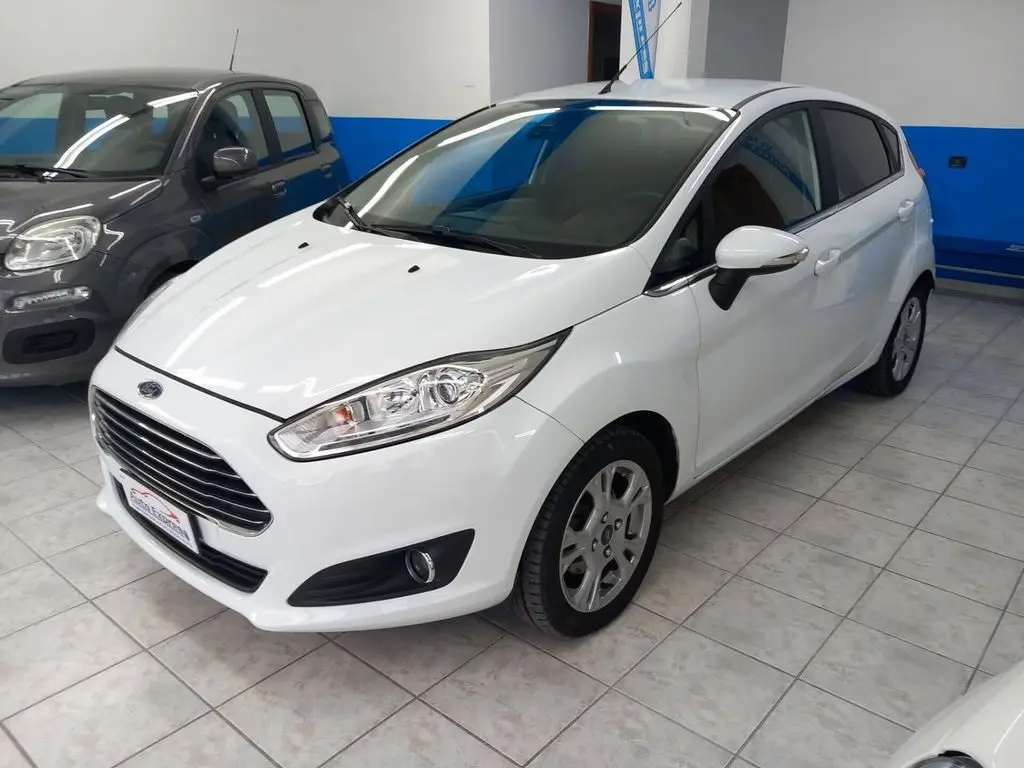 Photo 1 : Ford Fiesta 2016 Essence