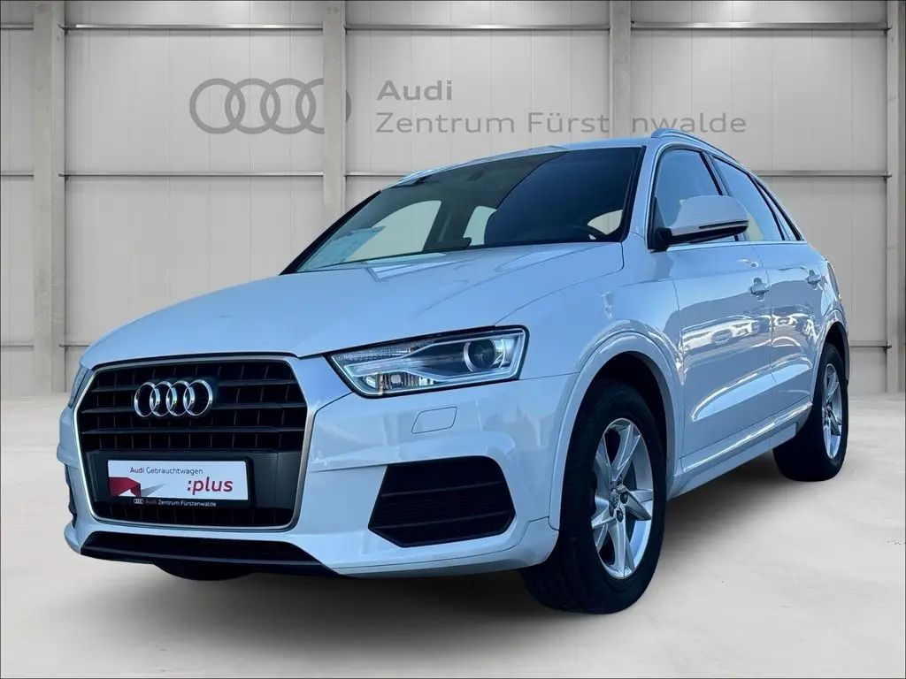 Photo 1 : Audi Q3 2016 Petrol