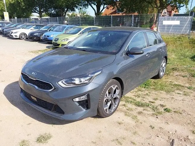 Photo 1 : Kia Ceed 2020 Essence