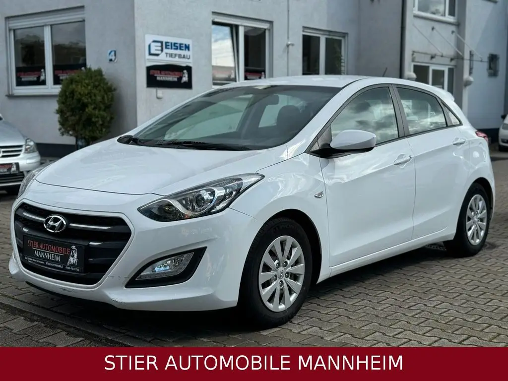 Photo 1 : Hyundai I30 2016 Diesel