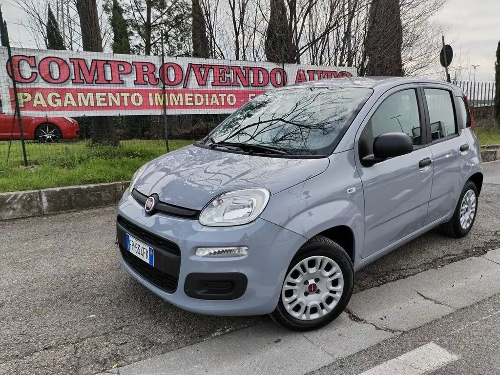 Photo 1 : Fiat Panda 2018 Petrol