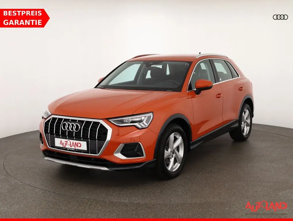 Photo 1 : Audi Q3 2023 Essence