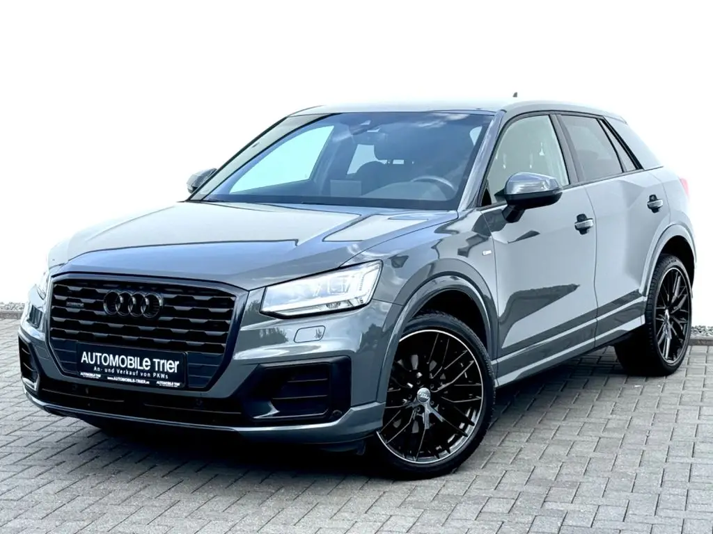 Photo 1 : Audi Q2 2018 Petrol