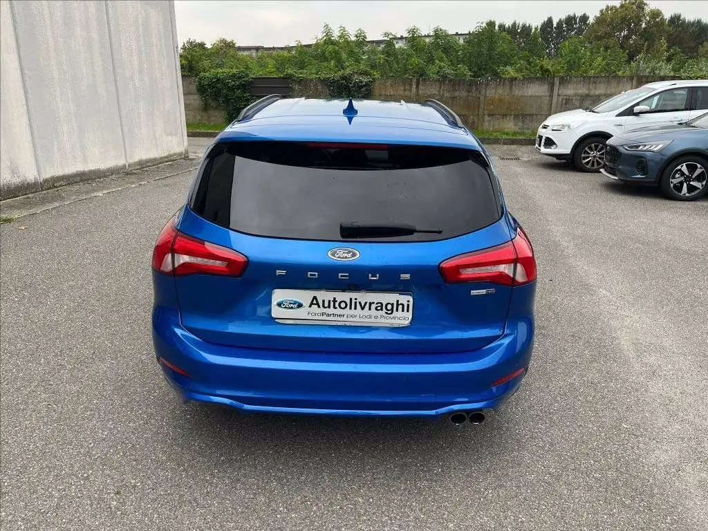 Photo 1 : Ford Focus 2022 Hybrid